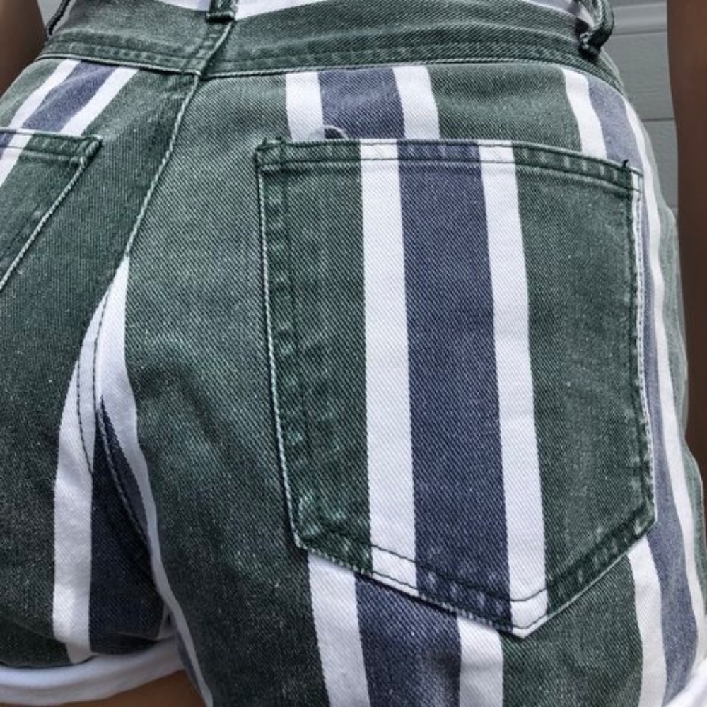 striped denim shorts - Picture 2 of 4